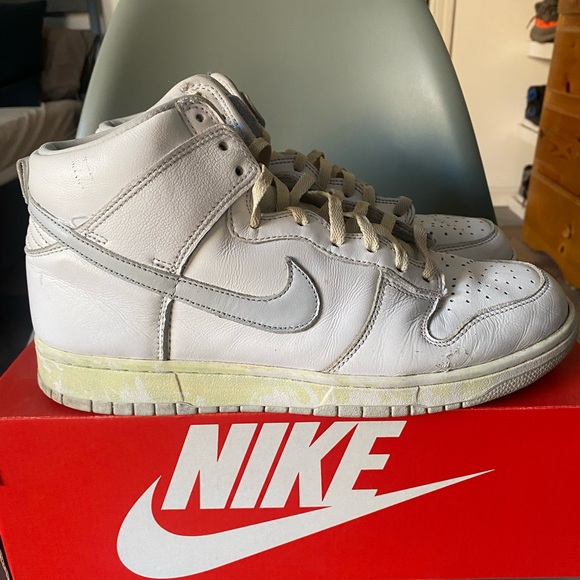 Men's White Sneakers - Picture 3 of 5